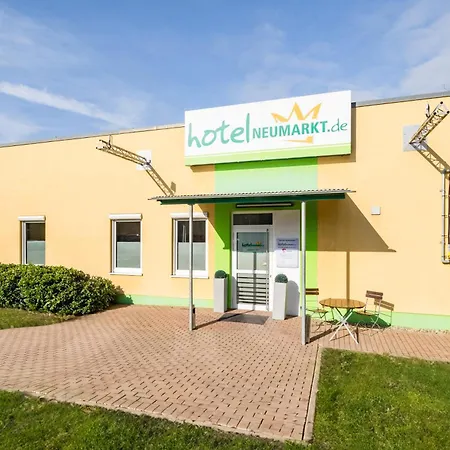 Neumarkt Hotel 3*