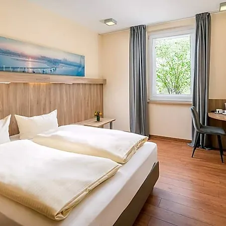Neumarkt 호텔 3*